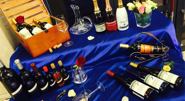 開店做紅酒加盟生意有優(yōu)勢(shì)嗎 開店做紅酒加盟生意有優(yōu)勢(shì)嗎